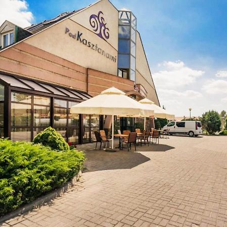 Hotel Pod Kasztanami Lublin Exterior foto